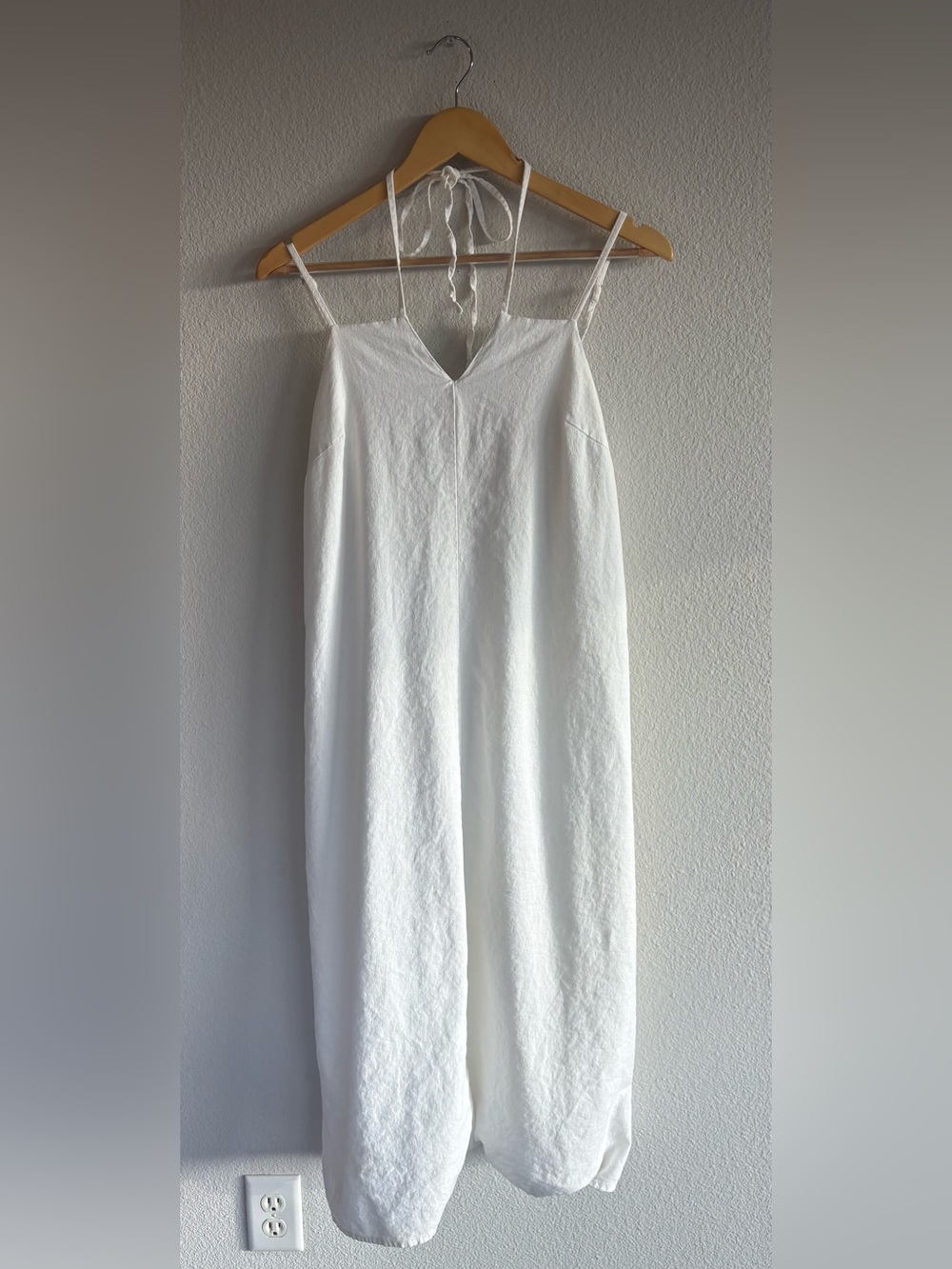 White Linen Summer Dress V-Neck Spaghetti Strap - Picture 1 of 9